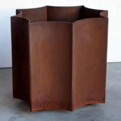 Marco Gaviraghi Calloni 41 Portavaso in ferro><noscript><img width=