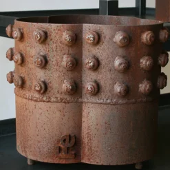 Marco Gaviraghi Calloni 67 Portavaso in ferro><noscript><img width=