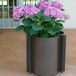 Marco Gaviraghi Calloni 59 Portavaso in ferro><noscript><img width=