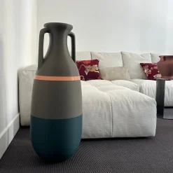 Pop Pot Anfora Giant Teodosio Petrolio Verde Militare Salmone e Kaki> Anfore