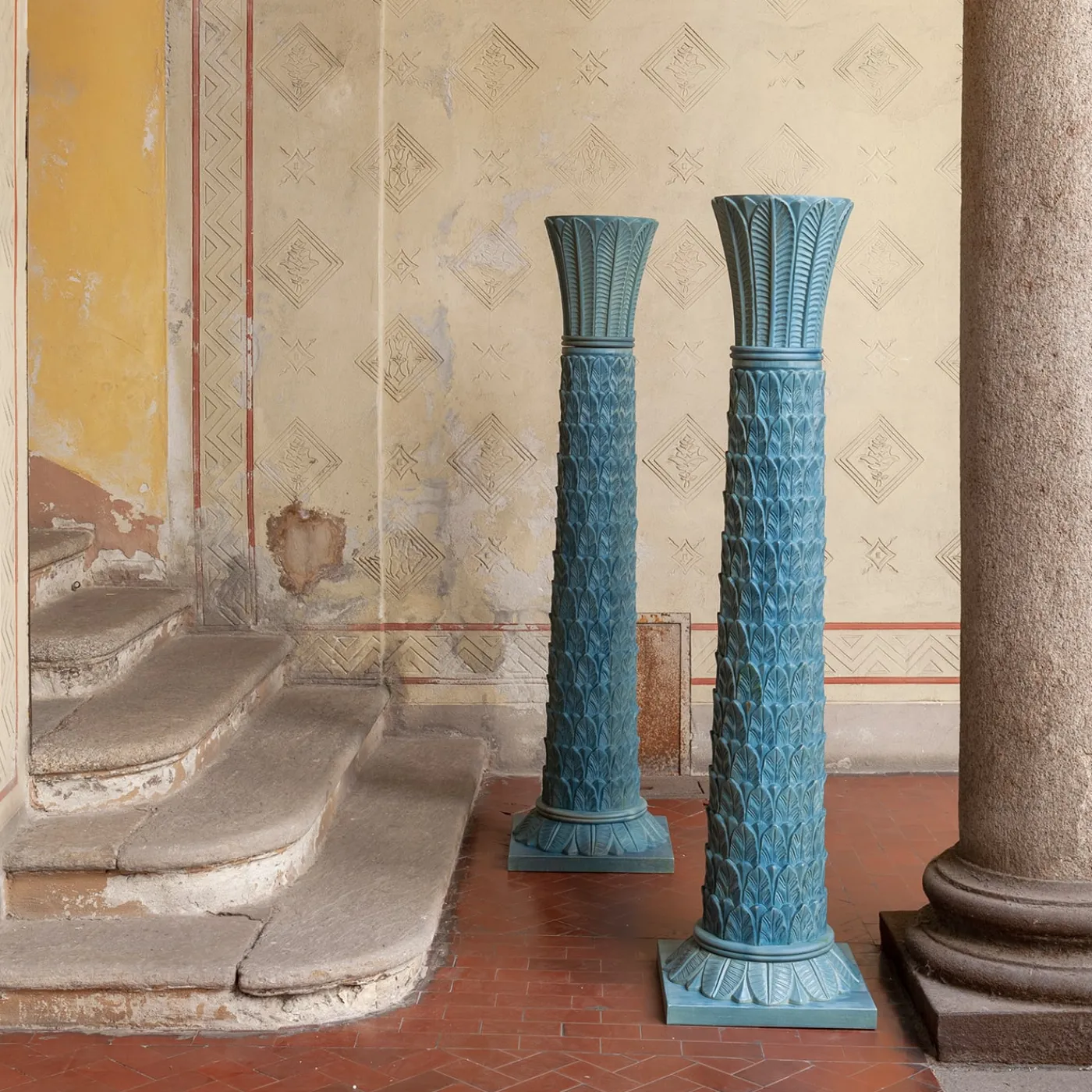 Pietrachiara Anne Colonna decorativa azzurra> Sculture Decorative