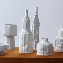 Paola Paronetto Bottiglia Fide Corteccia in Ceramica Bianca><noscript><img width=