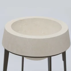 Pimar Limestone Capasa Vaso grande in ferro e pietra calcarea leccese di Silvio De Ponte> Cachepot E Portavasi