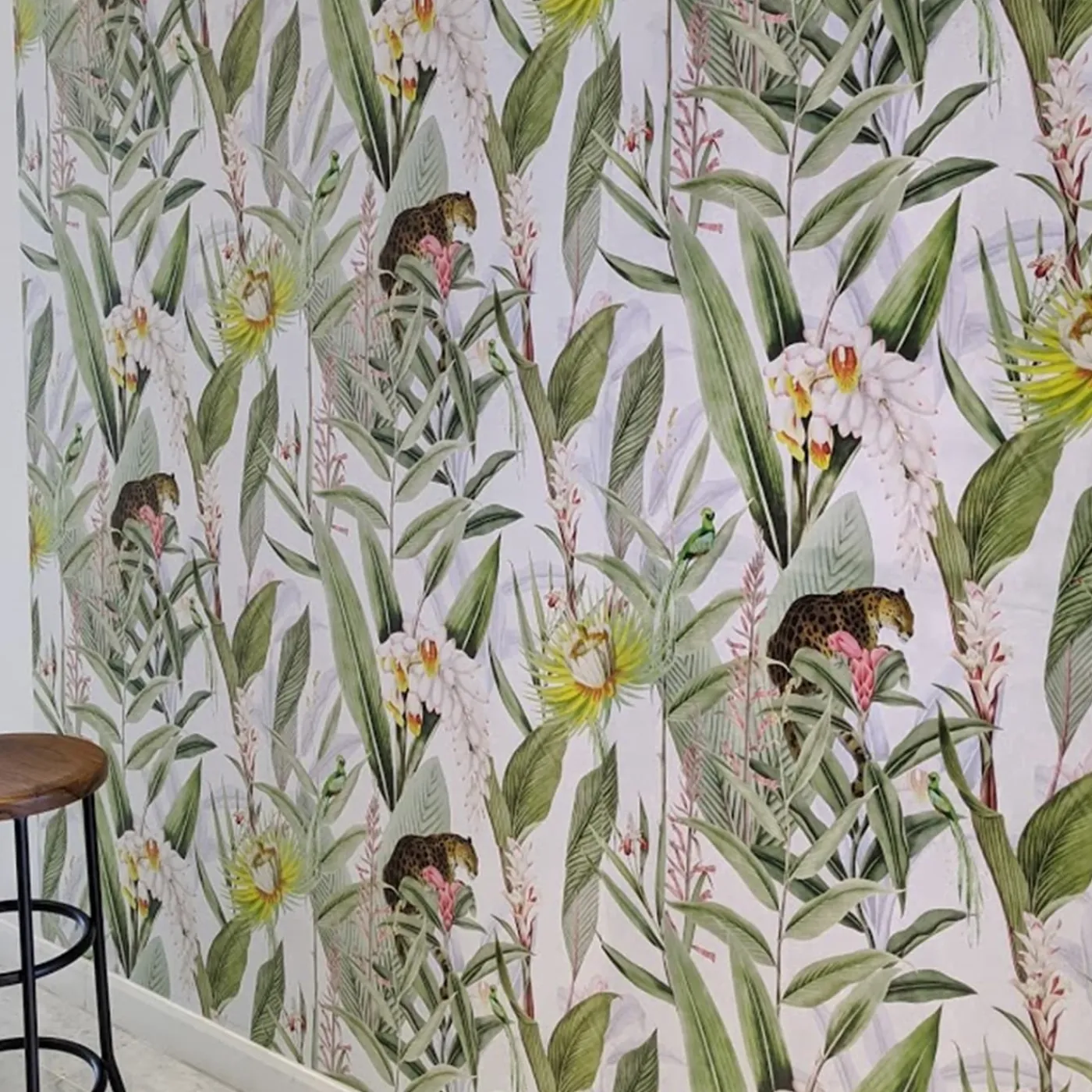 Wallpapers4Beginners Carta da parati vintage Foresta tropicale con giaguari e pappagalli> Carte Da Parati