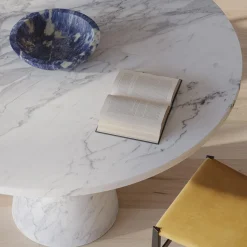 MMairo Centrotavola Inside Out in sodalite blu di Karen Chekerdjian><noscript><img width=