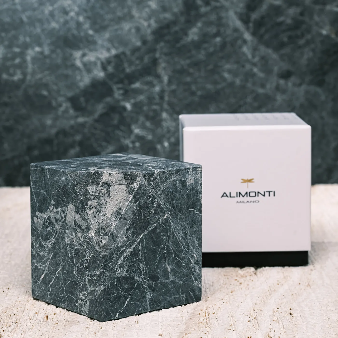 Alimonti Milano Colpo Da Maestro Scultura cubica scura di grandi dimensioni> Sculture Decorative