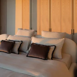 Villa Como Coperta con frange a banda rossa><noscript><img width=