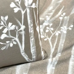 Villa Como Coperta dipinta a mano marrone con frange Bosco><noscript><img width=