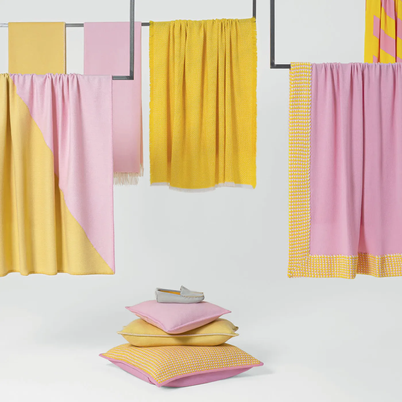 Masserano Cashmere Coperta giallo e rosa Candy> Coperte