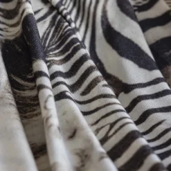 Alonpi Coperta piccola con motivo a orlo scamosciato Zebra><noscript><img width=