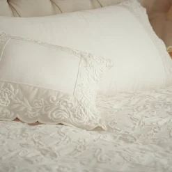 Mastro Raphael Coperta Ricamata in Avorio Dune Merveille><noscript><img width=