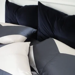 l'Opificio Cuscino Carrè in velluto di cotone blu><noscript><img width=