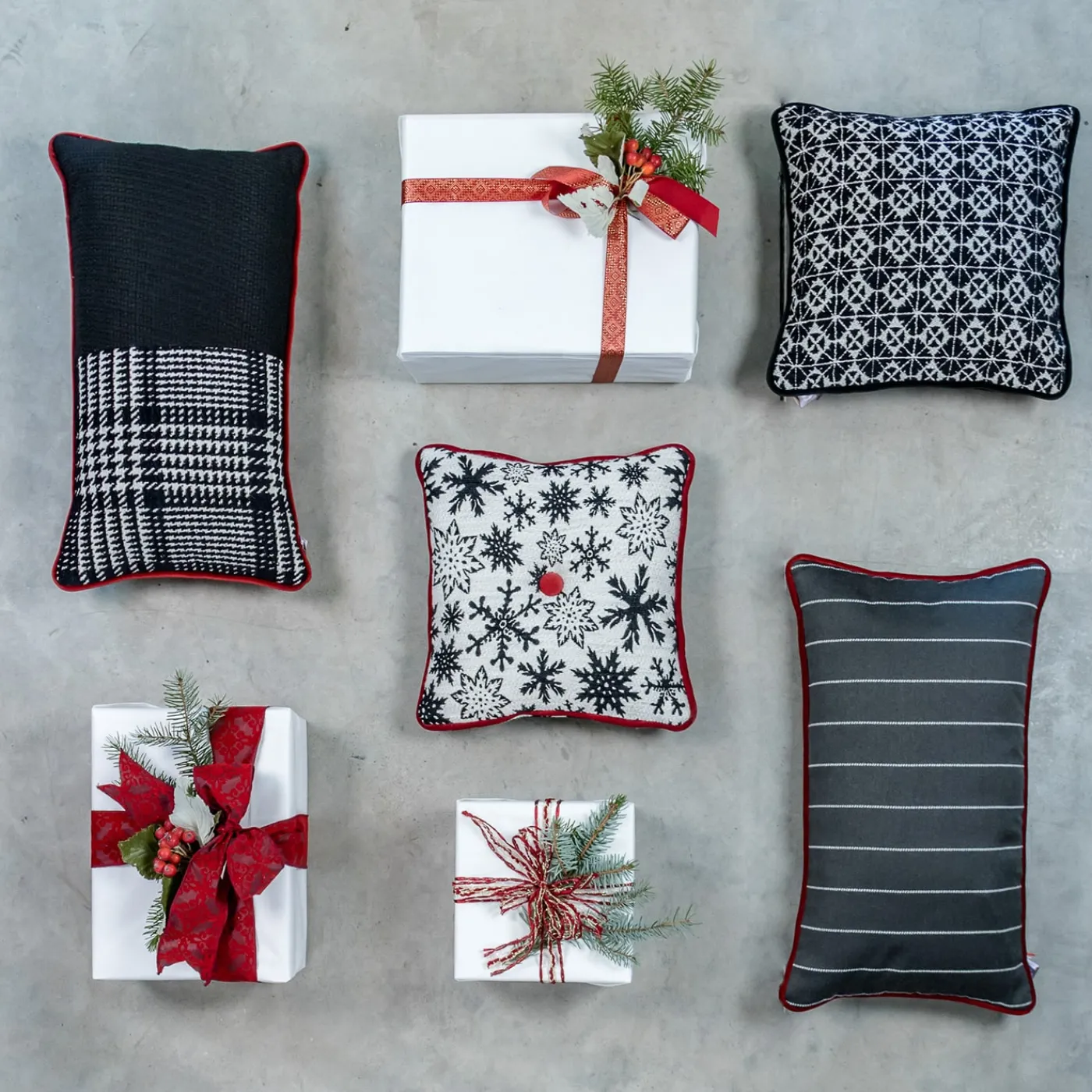 l'Opificio Cuscino Carrè quadrato bianco e nero in tessuto jacquard geometrico> Cuscini