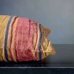 The House of Lyria Cuscino quadrato in velluto policromo a righe Canarium><noscript><img width=