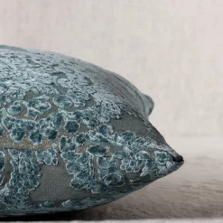 The House of Lyria Cuscino quadrato Naiadi><noscript><img width=