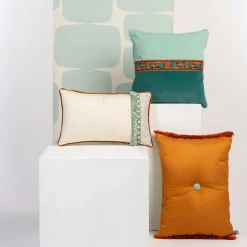 l'Opificio Cuscino Rettangolare Bianco in Edizione Limitata POPHUG di Pistacchio&Caffé><noscript><img width=