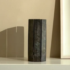 Rampinelli Edizioni Essenza di Antonio De Marco> Vasi Decorativi