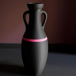 Pop Pot Giulio Cesare Anfora XL nera e fucsia><noscript><img width=