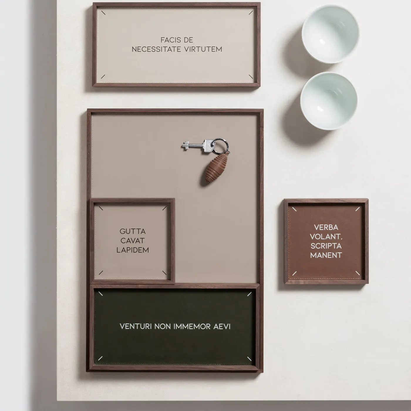 Giobagnara Heritage Valet Small Square Vide Poche N. 2> Svuotatasche