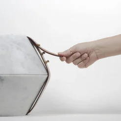 Gumdesign Istanti Inclusi Contenitore simile a una clessidra><noscript><img width=