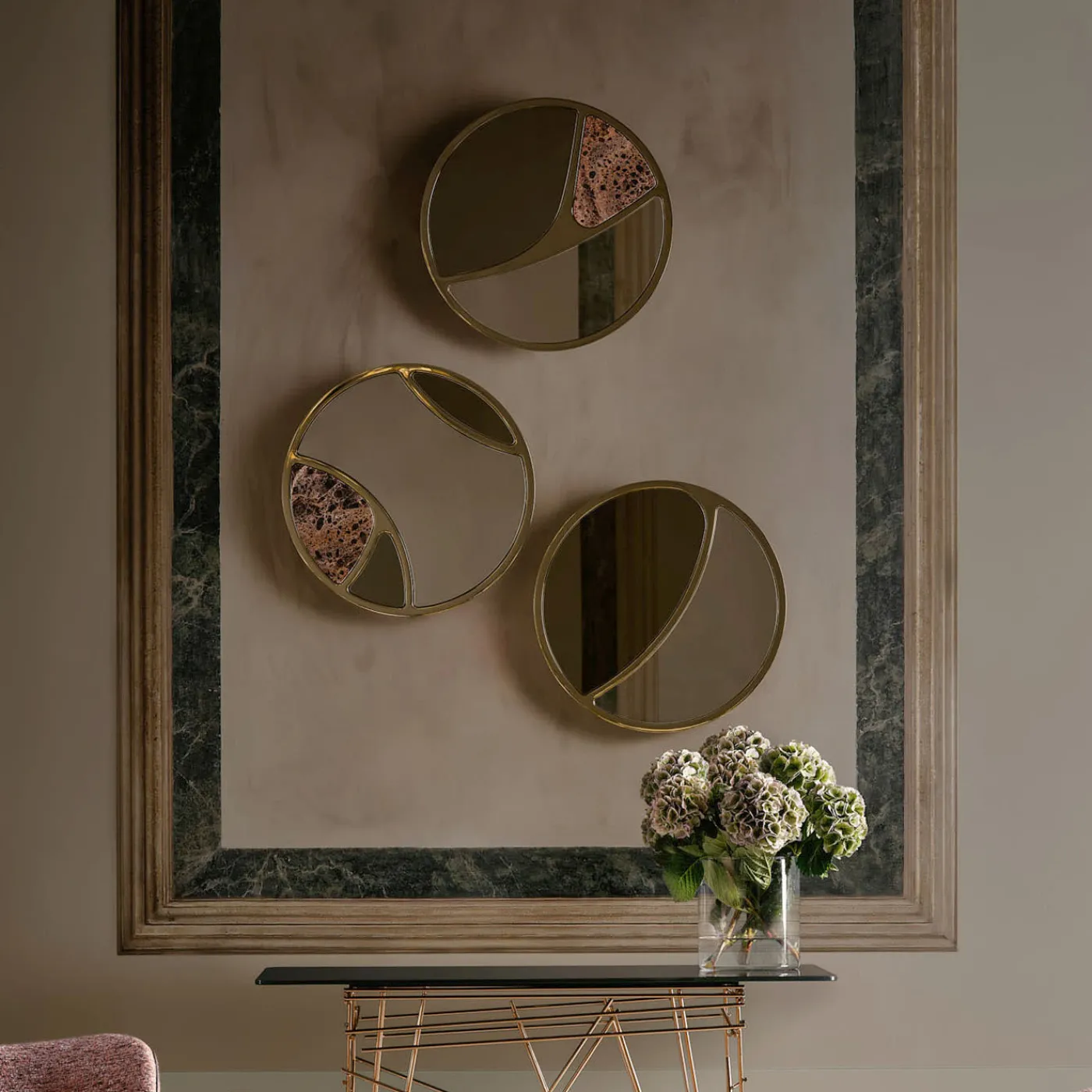 Black Tie Kit di 3 specchi Delta 1-2-3 di Claudia Campone e Martina Stancati> Specchi Da Parete