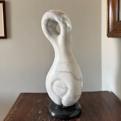 Espidesign by Paola Speranza La Danzatrice Scultura in Marmo Calacatta Oro su Base Nera di Piero Speranza> Sculture Decorative