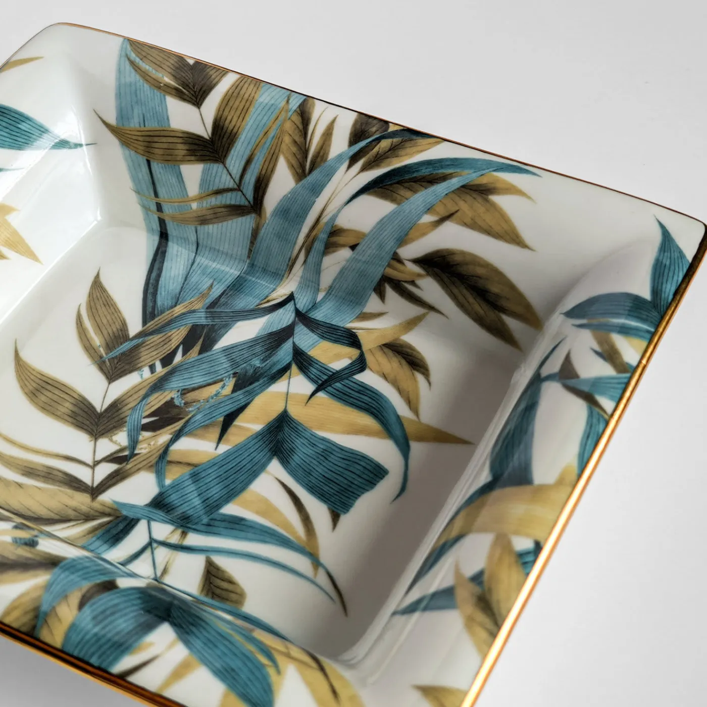 Grand Tour by Vito Nesta Las Palmas Set di posacenere e svuotatasche in porcellana> Svuotatasche