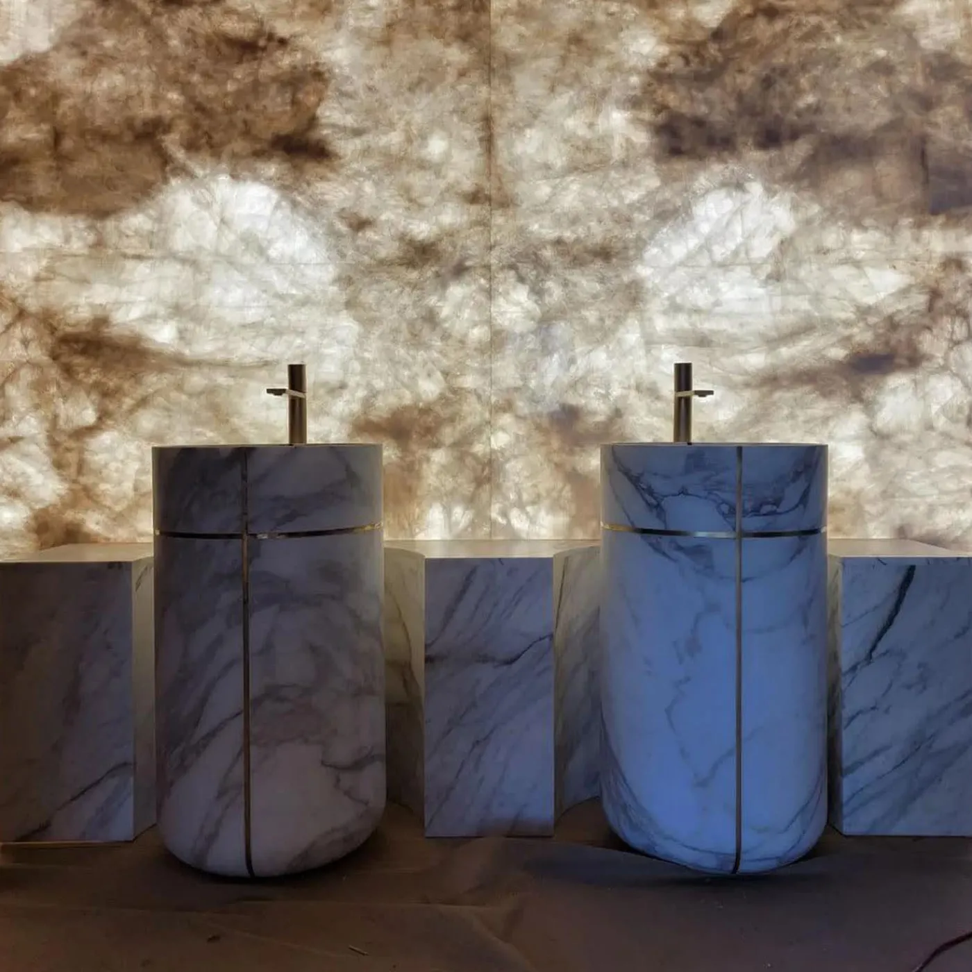 Kreoo Lavabo Tao Freestanding in Calacatta Oro> Lavabi E Vasche Da Bagno