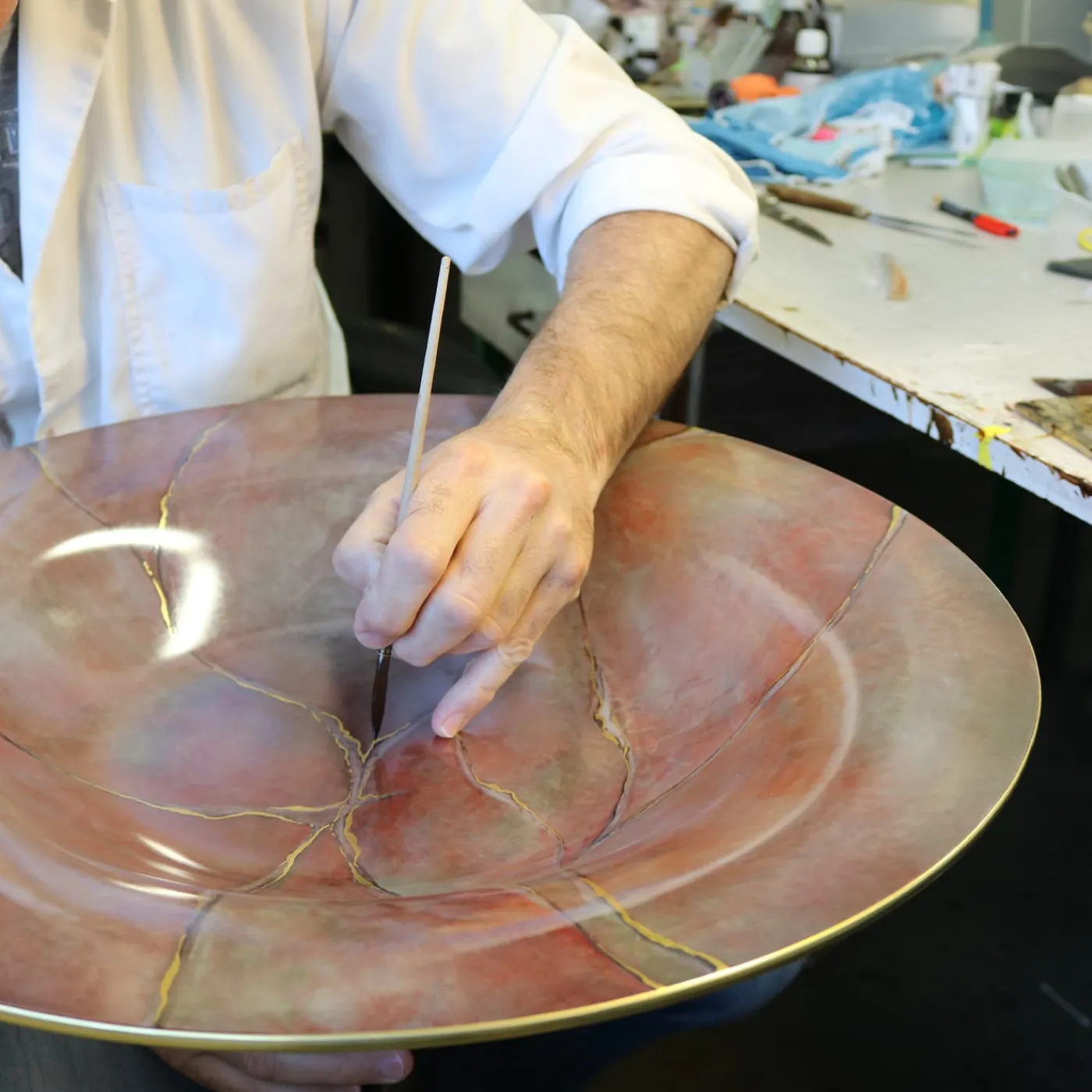 Griffe Montenapoleone by Vetrerie di Empoli Marmo Piatto grande rosa con oro> Piatti Decorativi