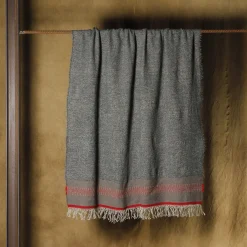 The House of Lyria Melanzio Plaid><noscript><img width=