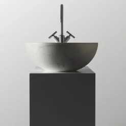 Kreoo Nabhi Collection Lavabo Bowl N.4 Small in Bianco del Re><noscript><img width=