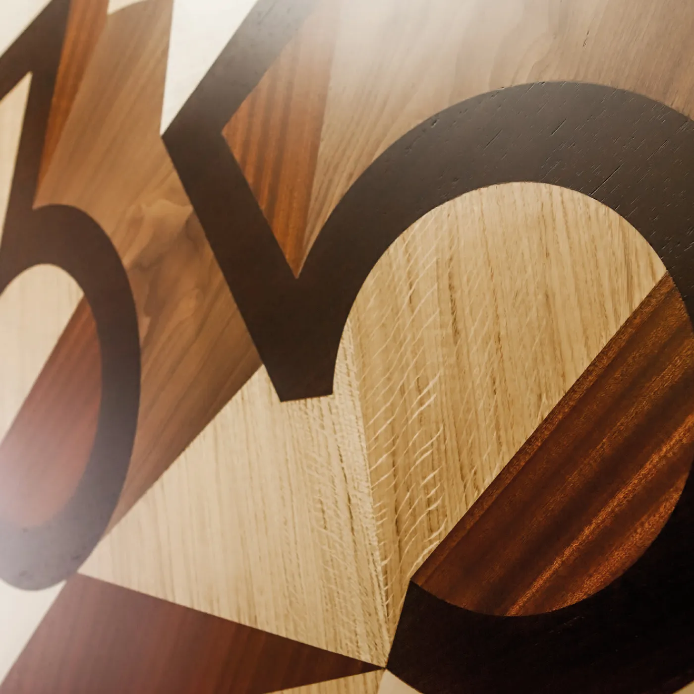 Marzia Boaglio Numeri Intarsiati Pannello grande> Pannelli Decorativi