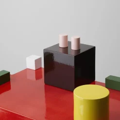 Mutina Paesaggi Scultura rettangolare policroma di Nathalie Du Pasquier><noscript><img width=