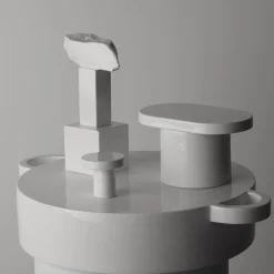 Mutina Paesaggi Scultura Rotonda bianca di Nathalie Du Pasquier><noscript><img width=