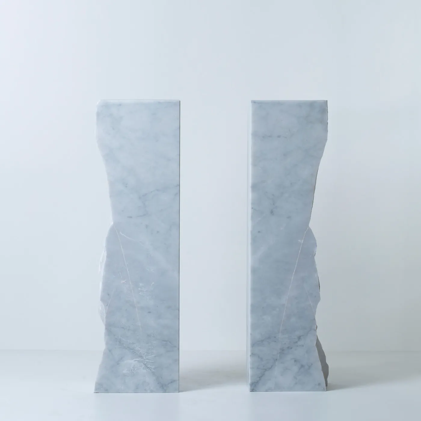 Omnibus Design Podium II Scultura di Carrara> Sculture Decorative
