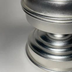 Caspal Portacandele scultoreo in ottone placcato argento> Candelieri E Portacandele