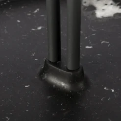 Salvatori Portaombrelli Pietra L07 in marmo Nero Marquinia di Piero Lissoni><noscript><img width=