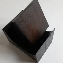 Meccani Design Portariviste in Legno Nero di Pietro Meccani><noscript><img width=