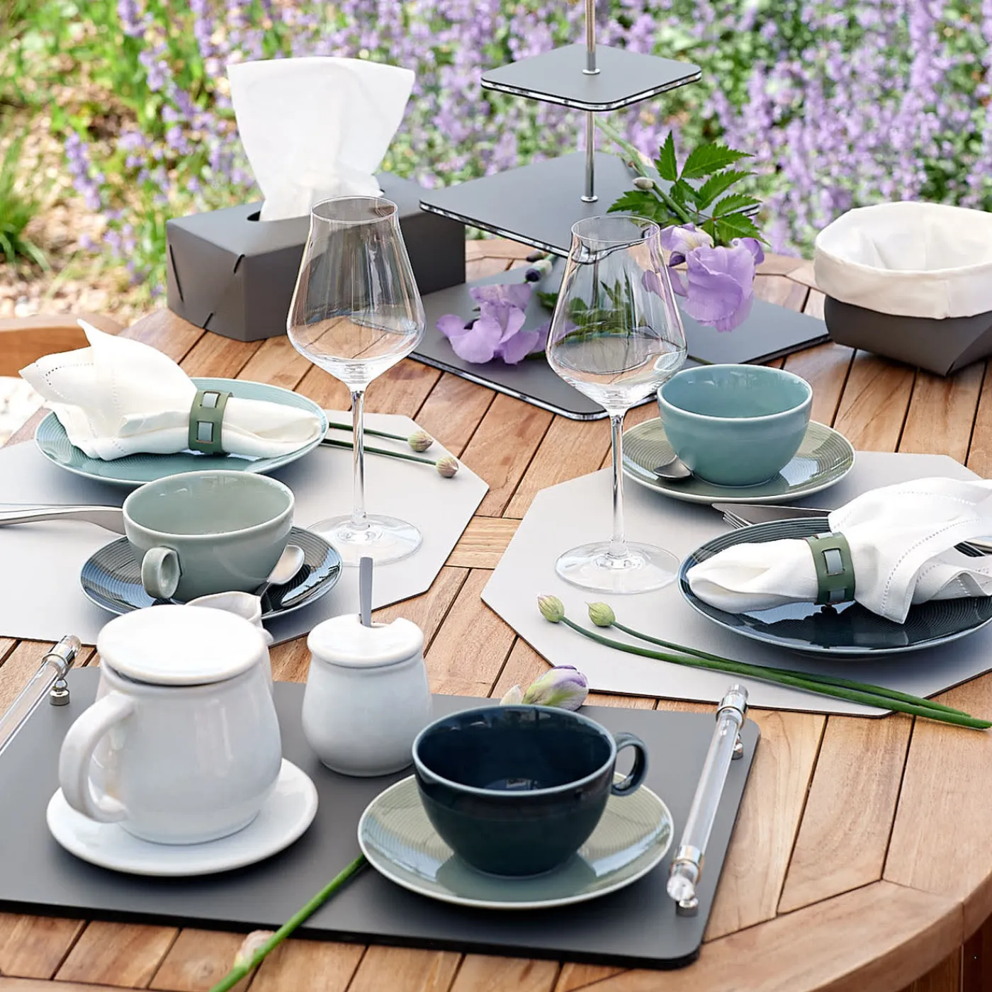 ADJ Style Portatovaglioli rettangolari neri in pelle Bottega di E. Borovkova> Arredo Bagno