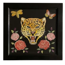 Bianco Bianchi Scagliola dipinge un felino con fiori e insetti> Pannelli Decorativi