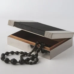 Design Center 1991 Scatola rettangolare nera Galucharme di Nino Basso> Scatole