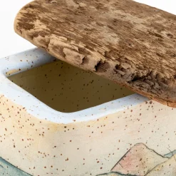 Agnes Duerrschnabel Atelier Scatola Staircase To The Hills in Gres Policromo con Coperchio in Legno><noscript><img width=