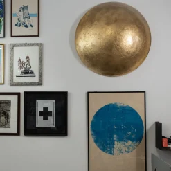 Romeo Design Scudo Scultura decorativa in vetro resina e foglia oro><noscript><img width=