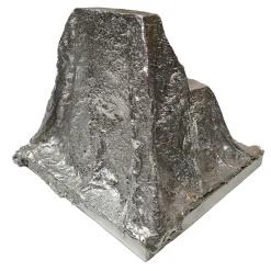 Franco Raggi Scultura Casa Seduta Coperta><noscript><img width=