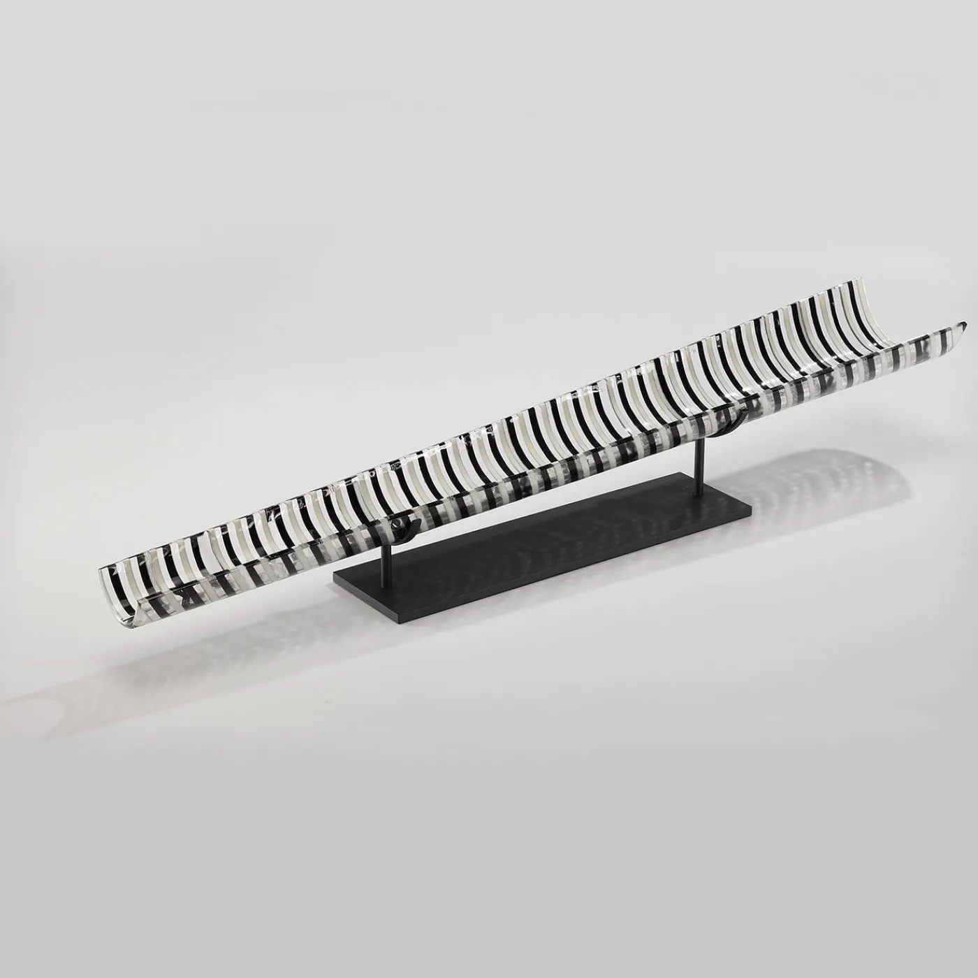 VéVé Glass Scultura conica Cono Moods in bianco e nero> Sculture Decorative