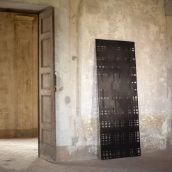 Splot Design Scultura da parete Testudo Abatellis nero><noscript><img width=