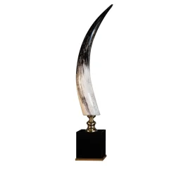 Petri Firenze Scultura di corno verticale con base in ottone dorato 24K> Sculture Decorative