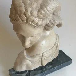 Todini Sculture Scultura in marmo Cleopatra Egiziano Giallo fauno dormiente con base><noscript><img width=