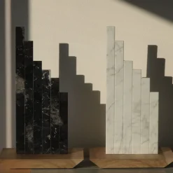 Ennio Nonni Scultura in marmo Grattacielo Nero><noscript><img width=