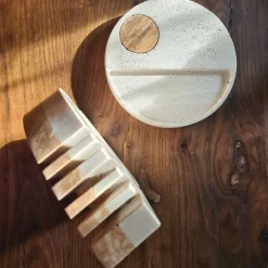 Espidesign by Paola Speranza Scultura Moon Double Face in Travertino Romano e Persiano><noscript><img width=